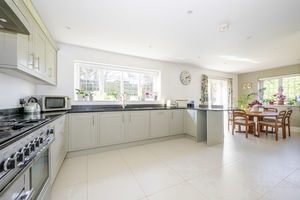 Photo 19- click for photo gallery